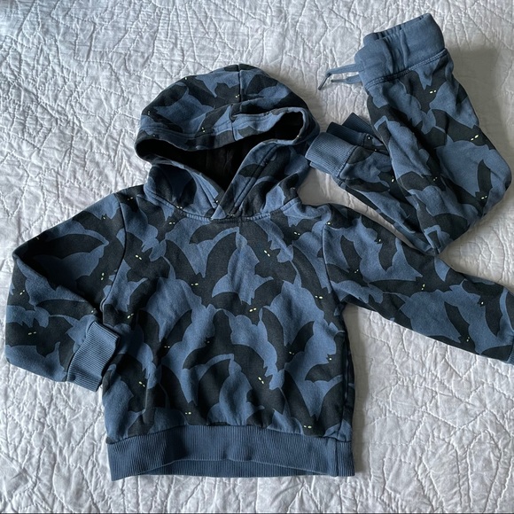 H&M Other - H&M Halloween Goth Bat Print Blue Jogger Set